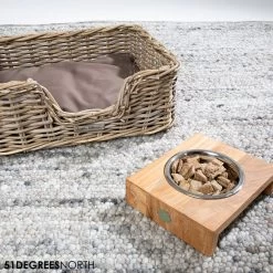 51 Degrees North Voerbak Teak High -Trixie Winkel 51 degrees north voerbak teak high 211088 1000 none